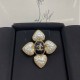 CHANEL Introducing the 2022 Spring / Summer season Brooch CHANEL Introducing the 2022 Spring / Summer season Brooch