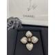 CHANEL Introducing the 2022 Spring / Summer season Brooch CHANEL Introducing the 2022 Spring / Summer season Brooch