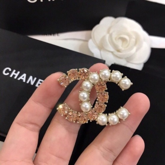 CHANEL 2022SS Long-awaited new color brooch CHANEL 2022SS Long-awaited new color brooch
