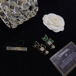 CHANEL 2022SS Spring / Summer arrival Popular speedy brooch