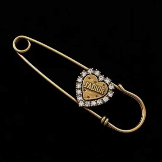 DIOR Let's make Dior the best 2022 brooch DIOR Let's make Dior the best 2022 brooch