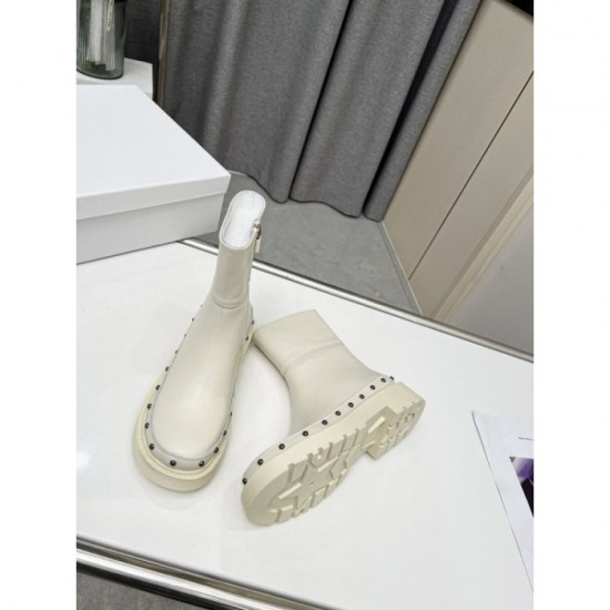 2022AW boots Recommended for tops this season DIOR Dior 2022AW boots Recommended for tops this season DIOR Dior