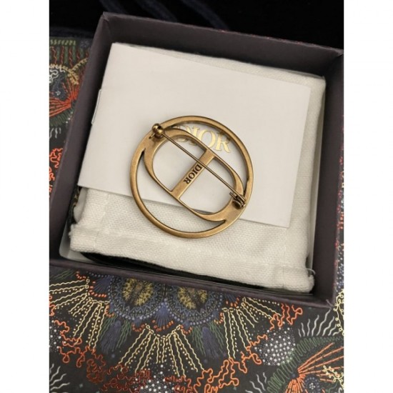 DIOR Dior 2022 I want a brooch for spring and summer DIOR Dior 2022 I want a brooch for spring and summer