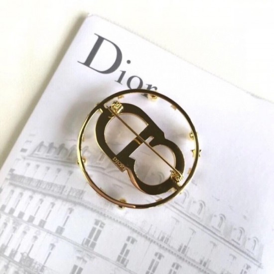DIOR Dior 2022 summer new brooch with a sense of stability DIOR Dior 2022 summer new brooch with a sense of stability