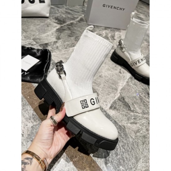 2022AW boots New arrivals in autumn and winter in magazines GIVENCHY Givenchy 2022AW boots New arrivals in autumn and winter in magazines GIVENCHY Givenchy