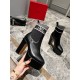 2022AW Boots Must be sold out in autumn VALENTINO Valentino 2022AW Boots Must be sold out in autumn VALENTINO Valentino