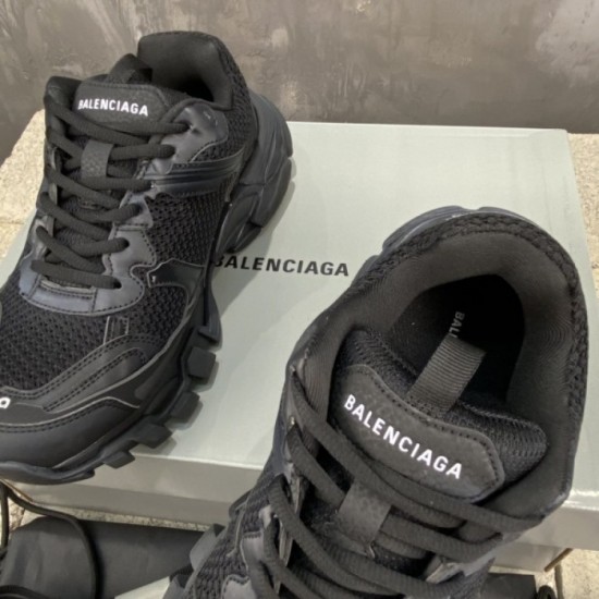Spring / Summer latest work Overseas sneakers 2022SS BALENCIAGA Balenciaga Spring / Summer latest work Overseas sneakers 2022SS BALENCIAGA Balenciaga