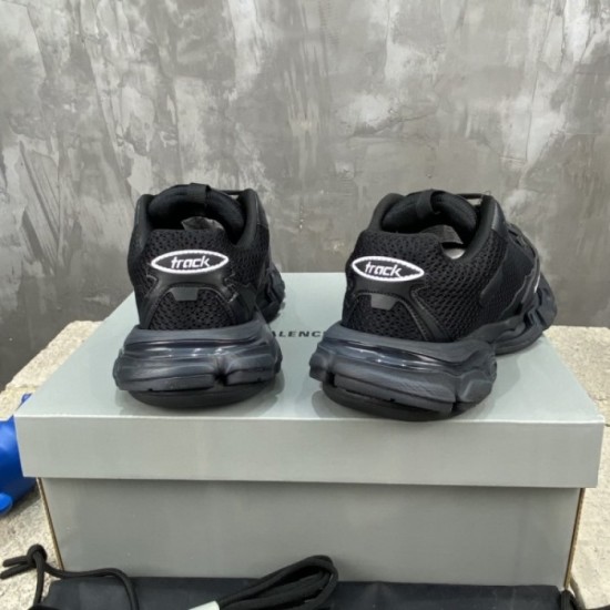 Spring / Summer latest work Overseas sneakers 2022SS BALENCIAGA Balenciaga Spring / Summer latest work Overseas sneakers 2022SS BALENCIAGA Balenciaga