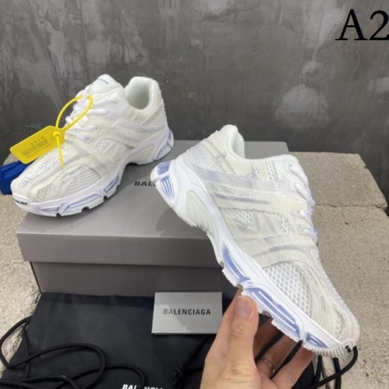 I definitely want sneakers this summer 2022SS BALENCIAGA I definitely want sneakers this summer 2022SS BALENCIAGA