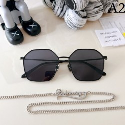 BALENCIAGA Balenciaga Sunglasses Multicolor selectable Colors are also popular