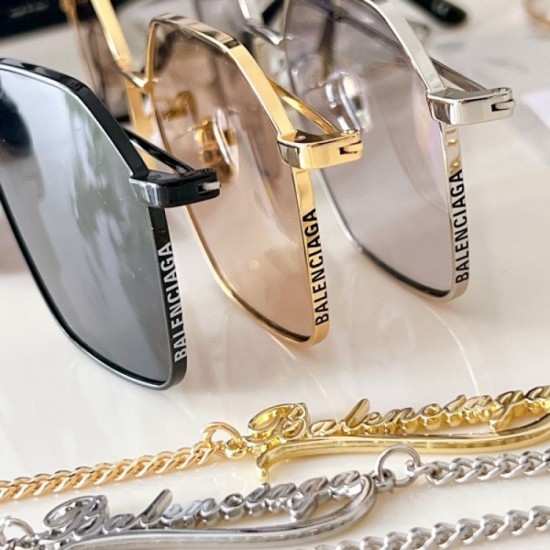 BALENCIAGA Balenciaga Sunglasses Multicolor selectable Colors are also popular BALENCIAGA Balenciaga Sunglasses Multicolor selectable Colors are also popular