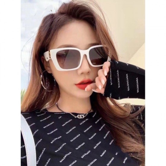 Sunglasses multicolor selectable 2022SS Challenge the cheapest BURBERRY Burberry Sunglasses multicolor selectable 2022SS Challenge the cheapest BURBERRY Burberry