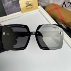 Two colors of sunglasses can be selected 2022SS Difficult to obtain in Japan BURBERRY Burberry