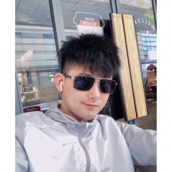 Sunglasses multicolor selectable 2022SS BURBERRY with a cool impression Sunglasses multicolor selectable 2022SS BURBERRY with a cool impression