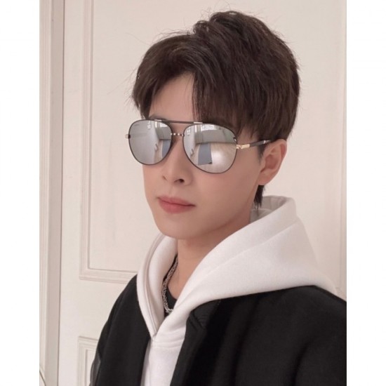 Two colors of sunglasses can be selected 2022SS Also as a gift CARTIER Cartier Two colors of sunglasses can be selected 2022SS Also as a gift CARTIER Cartier