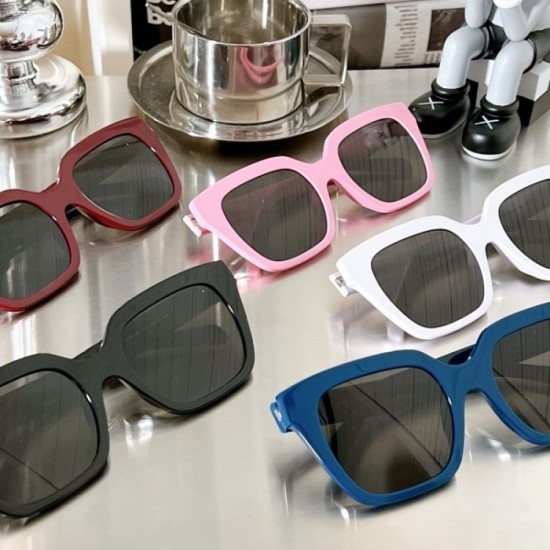 Sunglasses multicolor selectable 2022SS Affordable! Fashionable CELINE Celine Sunglasses multicolor selectable 2022SS Affordable! Fashionable CELINE Celine