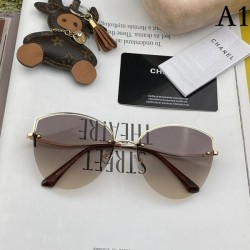Two colors of sunglasses are available 2022SS Notable CHANEL this spring and summer