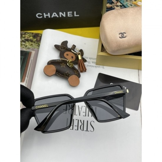 Two colors of sunglasses can be selected 2022SS New masterpiece with high call CHANEL Chanel Two colors of sunglasses can be selected 2022SS New masterpiece with high call CHANEL Chanel