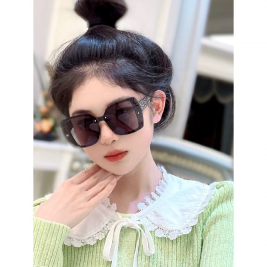 Sunglasses multicolor selectable 2022SS Spring / Summer essential item CHANEL Chanel Sunglasses multicolor selectable 2022SS Spring / Summer essential item CHANEL Chanel