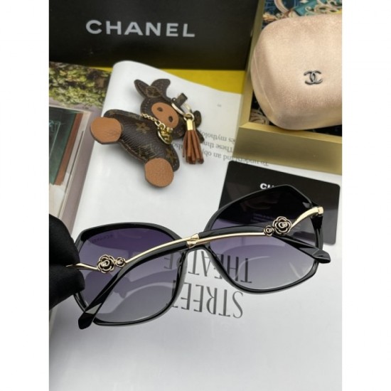 CHANEL Sunglasses Multicolor selectable Can be used regardless of the scene CHANEL Sunglasses Multicolor selectable Can be used regardless of the scene