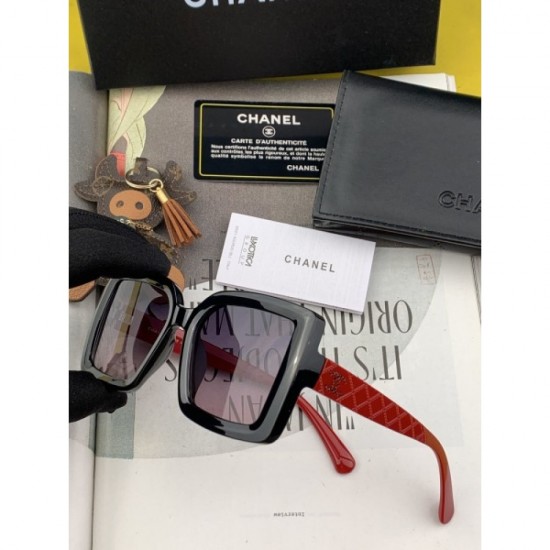 CHANEL Sunglasses Multicolor selectable Make me look like an adult CHANEL Sunglasses Multicolor selectable Make me look like an adult