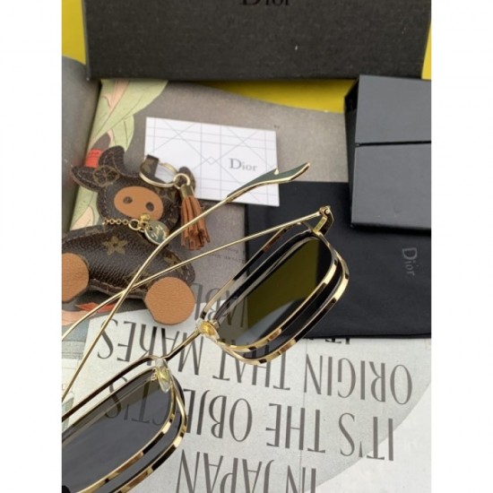 2 colors of sunglasses can be selected 2022SS Super special price Popular DIOR Dior 2 colors of sunglasses can be selected 2022SS Super special price Popular DIOR Dior