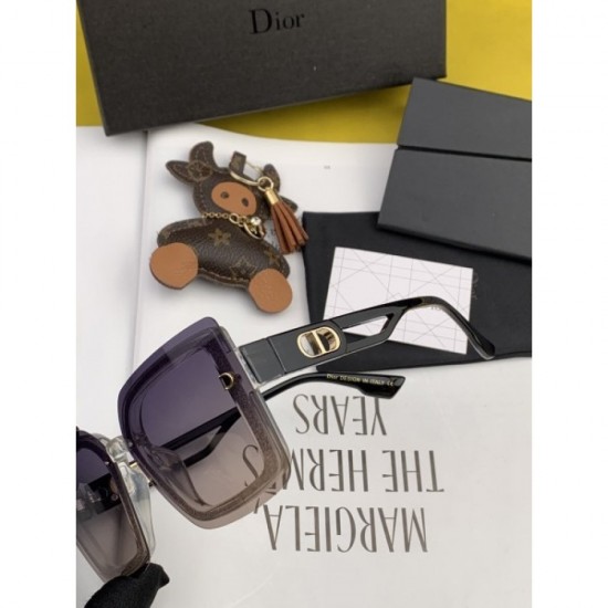 Two colors of sunglasses can be selected 2022SS Classic popular latest work DIOR Dior Two colors of sunglasses can be selected 2022SS Classic popular latest work DIOR Dior