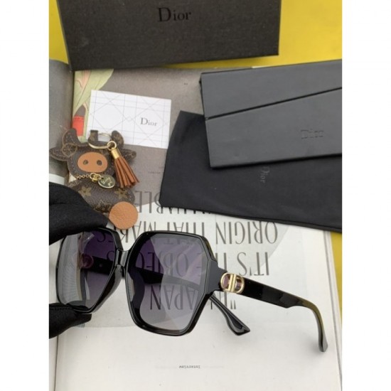 2 colors of sunglasses can be selected 2022SS Super rare love at first sight DIOR Dior 2 colors of sunglasses can be selected 2022SS Super rare love at first sight DIOR Dior