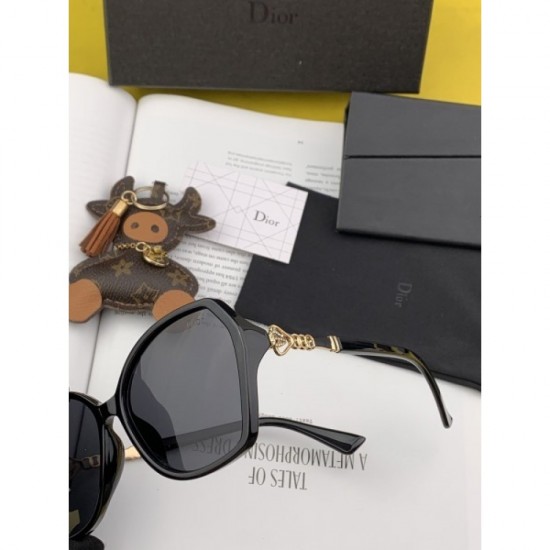 Sunglasses 2 colors available 2022SS Fashionable DIOR Dior Sunglasses 2 colors available 2022SS Fashionable DIOR Dior