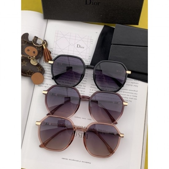 Sunglasses multicolor selectable 2022SS DIOR with a retro atmosphere Sunglasses multicolor selectable 2022SS DIOR with a retro atmosphere