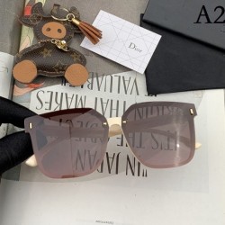 Two colors of sunglasses can be selected 2022SS Item perfect for summer DIOR Dior