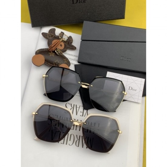 Two colors of sunglasses can be selected 2022SS Popular model in Japan DIOR Dior Two colors of sunglasses can be selected 2022SS Popular model in Japan DIOR Dior