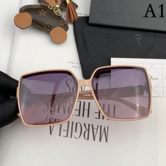 Two colors of sunglasses can be selected 2022SS DIOR with a retro atmosphere Two colors of sunglasses can be selected 2022SS DIOR with a retro atmosphere