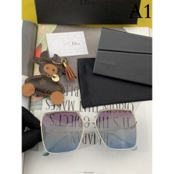 DIOR Dior sunglasses multicolor selectable to give a cool impression