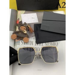 DIOR Dior sunglasses multicolor selectable to give a cool impression