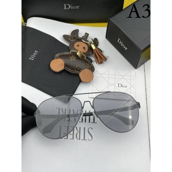 DIOR Dior sunglasses multicolor selectable Perfect for summer outfits DIOR Dior sunglasses multicolor selectable Perfect for summer outfits