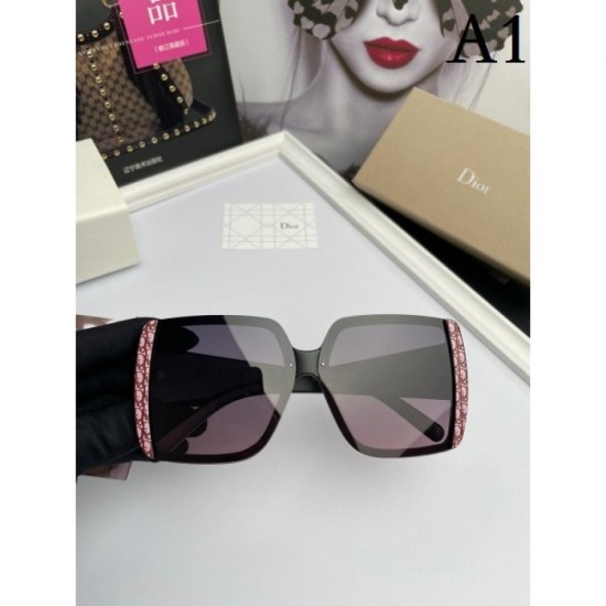 DIOR Dior sunglasses multicolor selectable New item Suddenly price cut! DIOR Dior sunglasses multicolor selectable New item Suddenly price cut!
