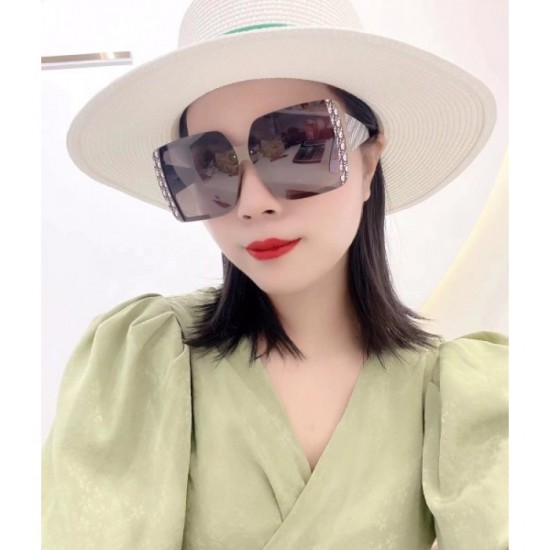 DIOR Dior sunglasses multicolor selectable New item Suddenly price cut! DIOR Dior sunglasses multicolor selectable New item Suddenly price cut!