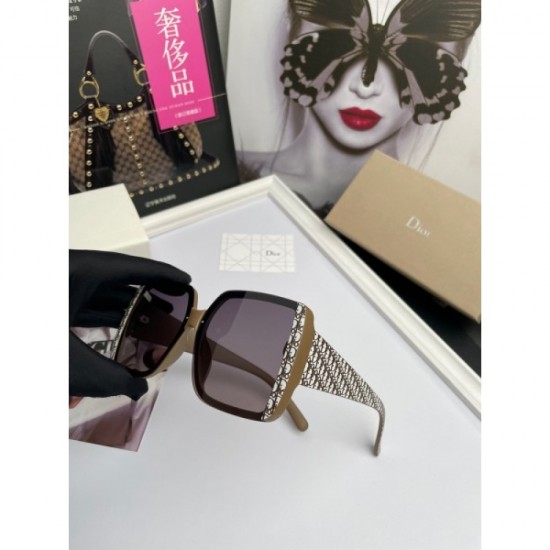 DIOR Dior sunglasses multicolor selectable New item Suddenly price cut! DIOR Dior sunglasses multicolor selectable New item Suddenly price cut!