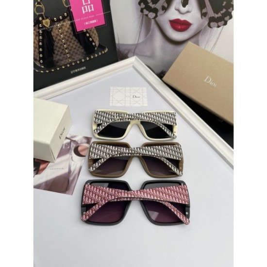 DIOR Dior sunglasses multicolor selectable New item Suddenly price cut! DIOR Dior sunglasses multicolor selectable New item Suddenly price cut!