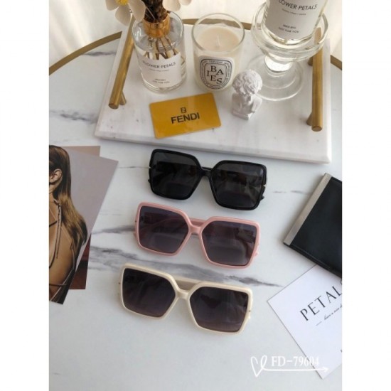 Sunglasses multicolor selectable 2022SS Cute new model FENDI FENDI Sunglasses multicolor selectable 2022SS Cute new model FENDI FENDI