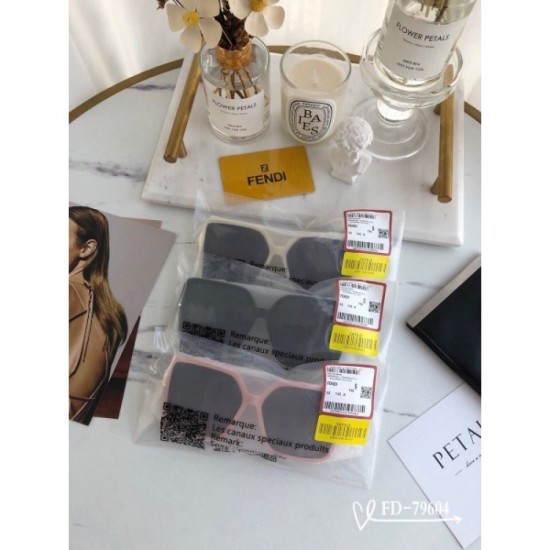 Sunglasses multicolor selectable 2022SS Cute new model FENDI FENDI Sunglasses multicolor selectable 2022SS Cute new model FENDI FENDI