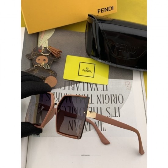 Two colors of sunglasses can be selected 2022SS Cute impression FENDI FENDI Two colors of sunglasses can be selected 2022SS Cute impression FENDI FENDI