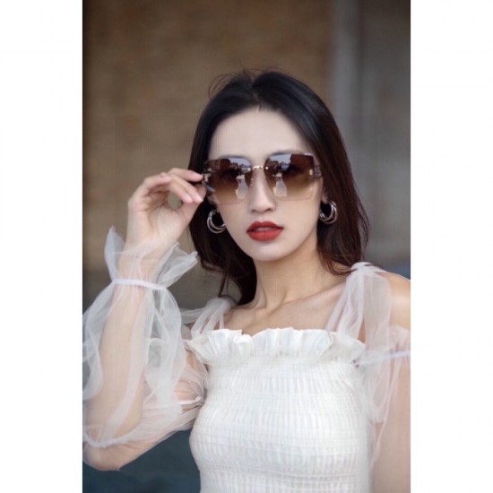 Sunglasses multicolor selectable 2022SS FENDI FENDI attracts attention in early spring Sunglasses multicolor selectable 2022SS FENDI FENDI attracts attention in early spring