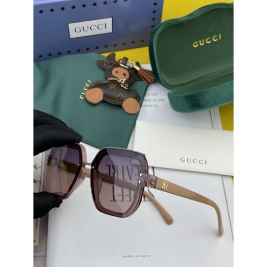 Sunglasses multicolor selectable 2022SS GUCCI Gucci that can be easily dressed Sunglasses multicolor selectable 2022SS GUCCI Gucci that can be easily dressed