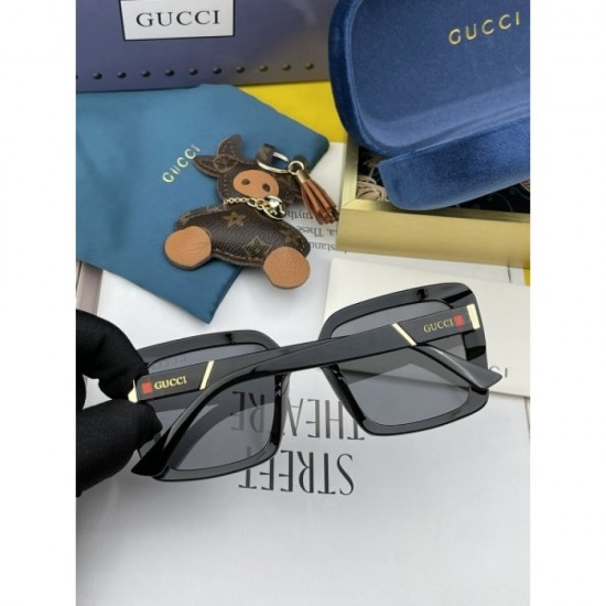 Two colors of sunglasses can be selected 2022SS Finished with a unique impression GUCCI Gucci Two colors of sunglasses can be selected 2022SS Finished with a unique impression GUCCI Gucci