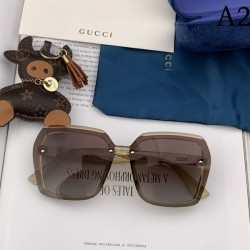 Two colors of sunglasses can be selected 2022SS GUCCI Gucci finishes with a calm impression
