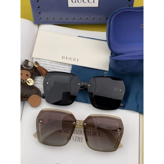 Two colors of sunglasses can be selected 2022SS GUCCI Gucci finishes with a calm impression Two colors of sunglasses can be selected 2022SS GUCCI Gucci finishes with a calm impression