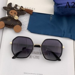 Sunglasses multicolor selectable 2022SS GUCCI Gucci gives a soft impression