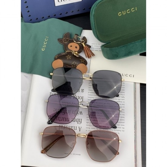 Sunglasses multicolor selectable 2022SS Very easy to incorporate GUCCI Gucci Sunglasses multicolor selectable 2022SS Very easy to incorporate GUCCI Gucci